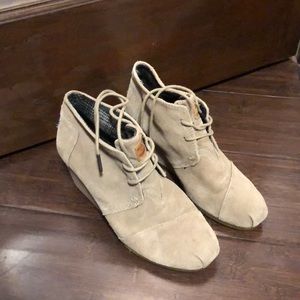 TOMS Suede Kala Booties size 8